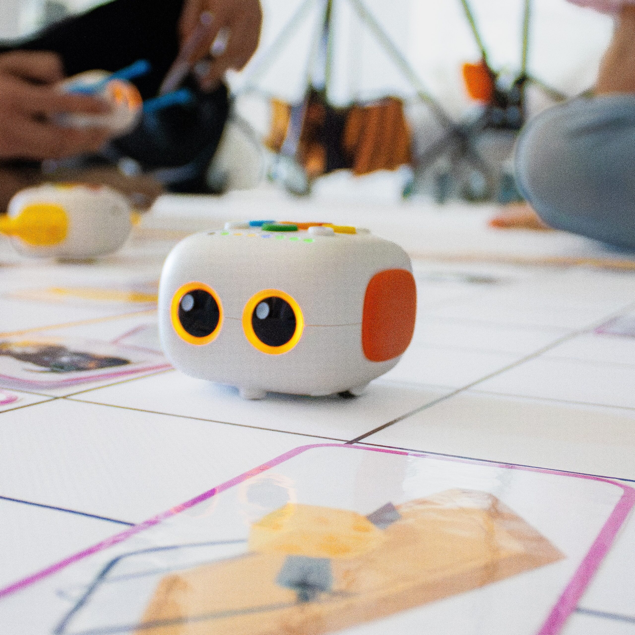 Kodowanie i roboty edukacyjne – praktyczne zadania podczas szkolenia